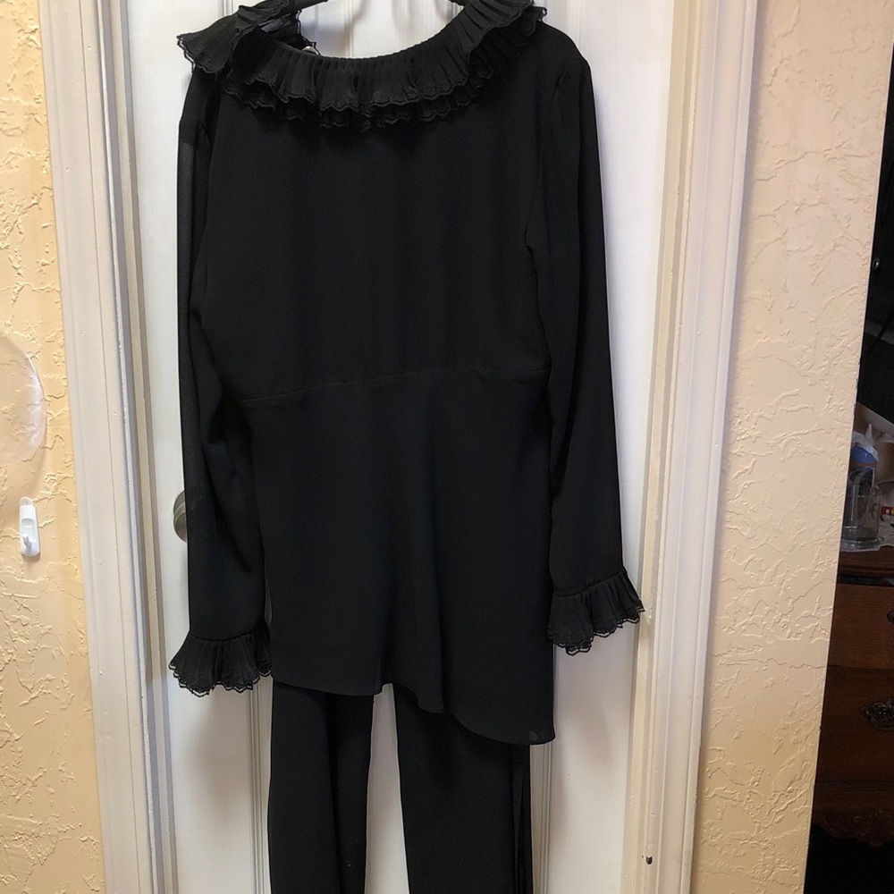 Chic Black Ruffled Pantsuit - Picture 4 of 4